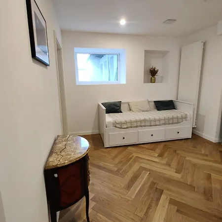 Lux - 2 Bedrooms With Garden Lägenhet Luxemburg